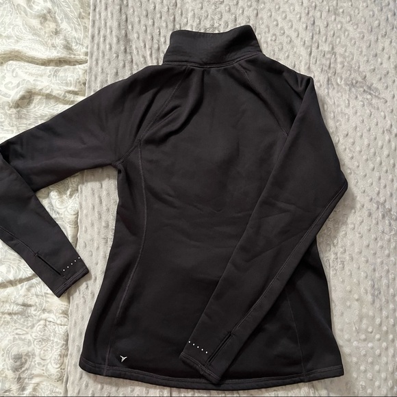 EUC Old Navy athleasure sweatshirt - Picture 12 of 16